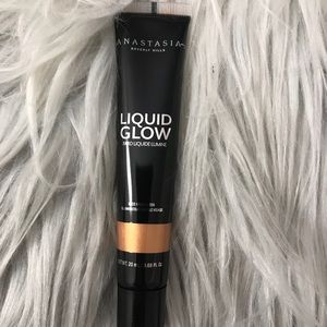 anastasia beverly hills liquid glow highlighter